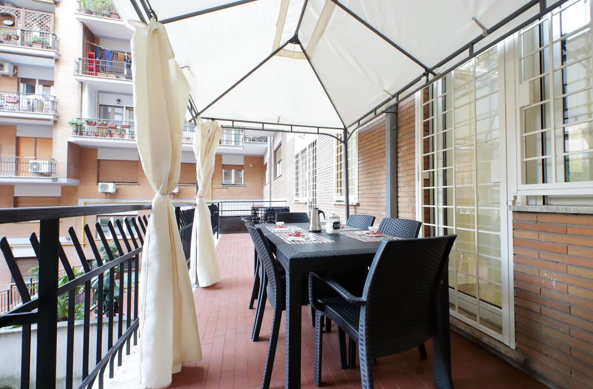 Lovely Apartment With Terrace Near The Vatican Рим Екстер'єр фото